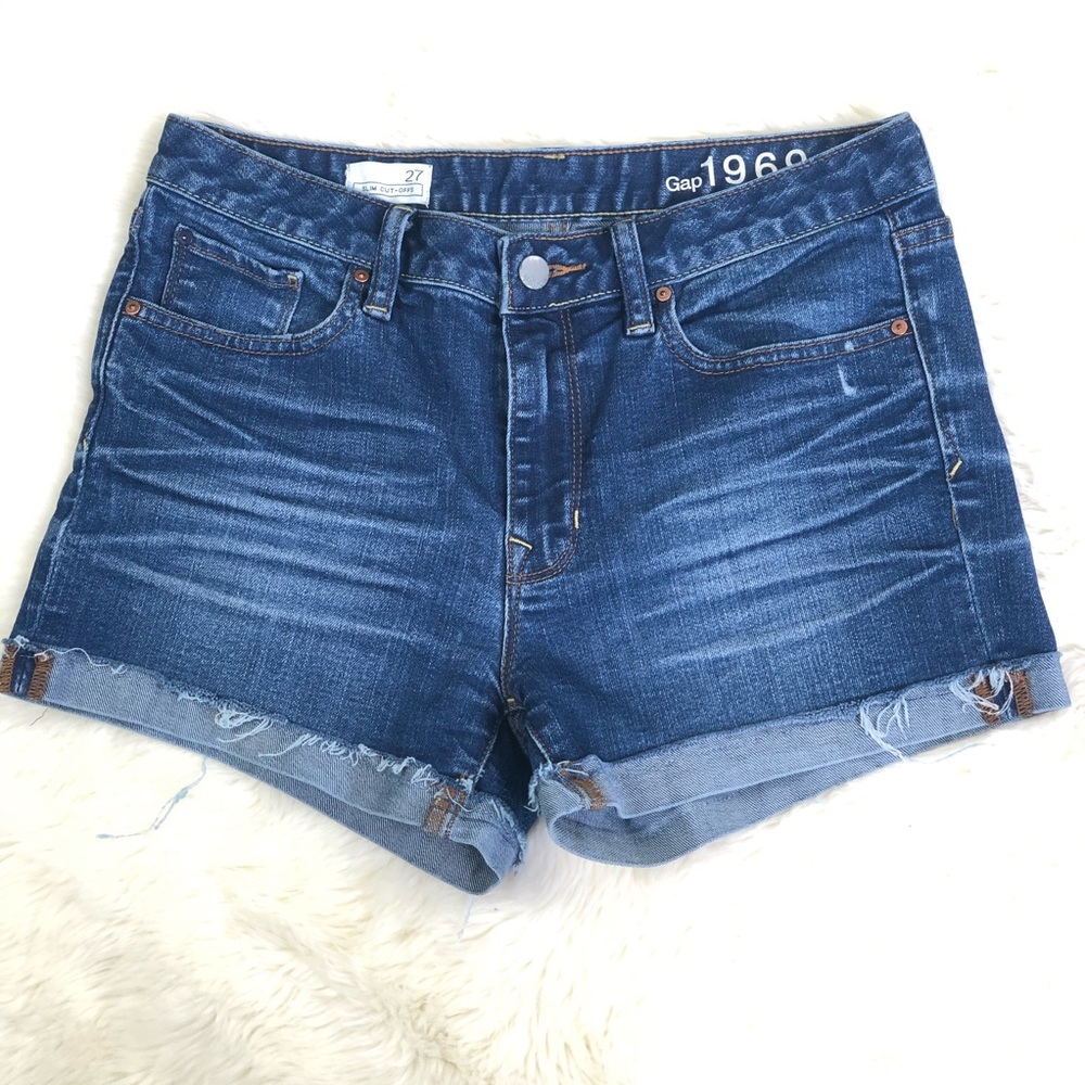 Gap 1969 slim cut-off jean shorts 27
